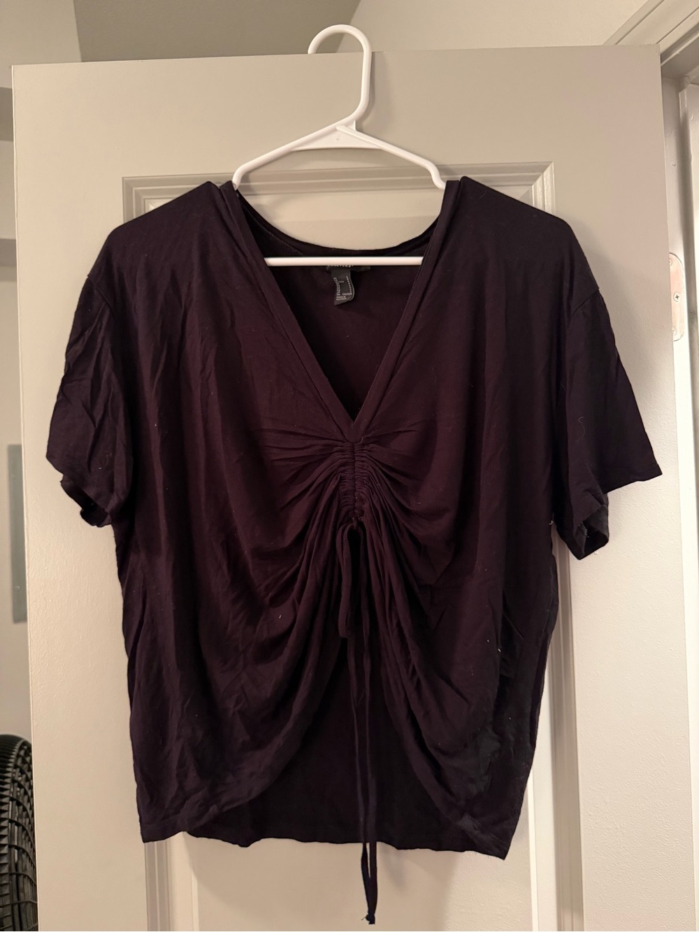 Forever 21 super soft black short sleeve with adjustable cinching tie size Large